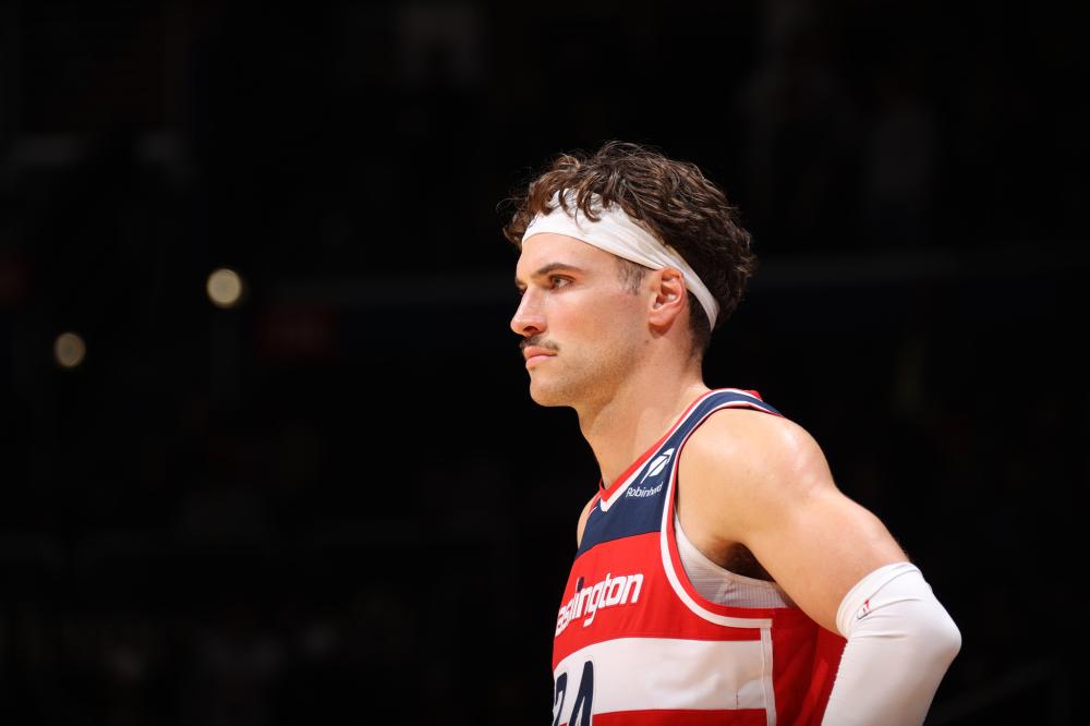 更是对运动 更是对运动